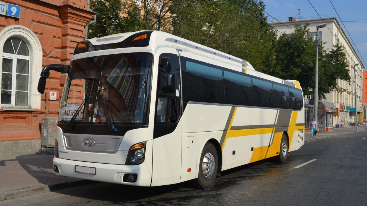 Заказать в аренду автобусы и микроавтобусы с водителями в Липецке - липецк -автобус